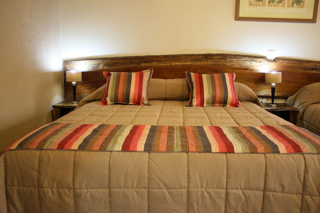 Del Jacarandá Hotel